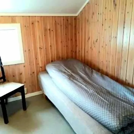 Lofoten - Cozy Apartment For 3 People *