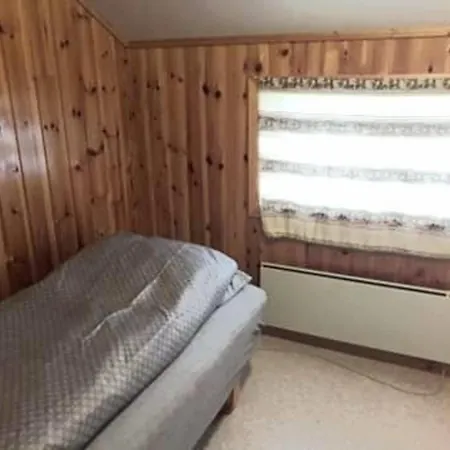 Lofoten - Cozy Apartment For 3 People *