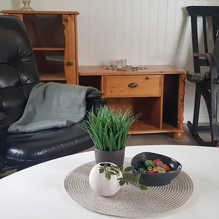 Lofoten - Cozy Apartment For 3 People